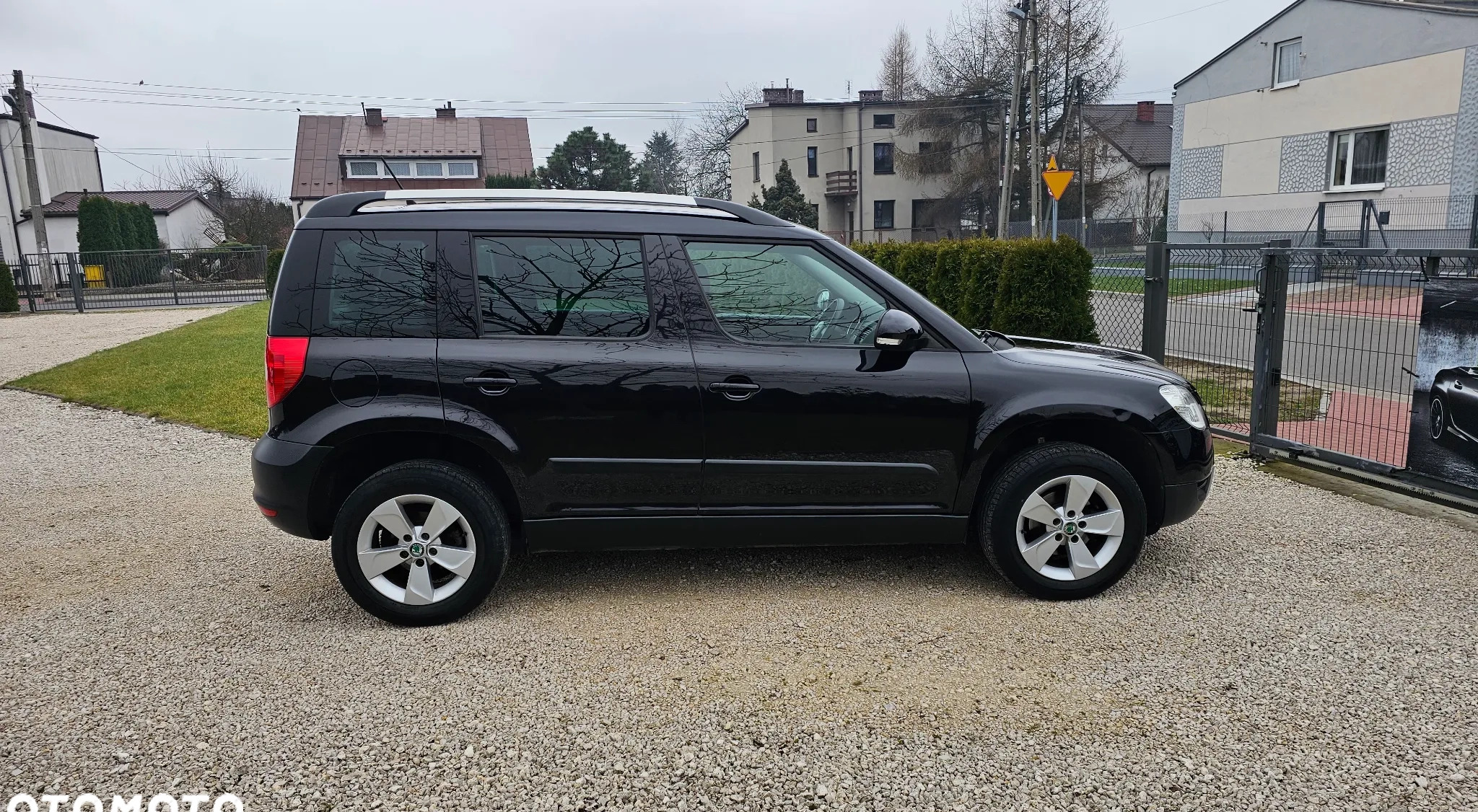 Skoda Yeti cena 24900 przebieg: 120000, rok produkcji 2012 z Ciężkowice małe 497